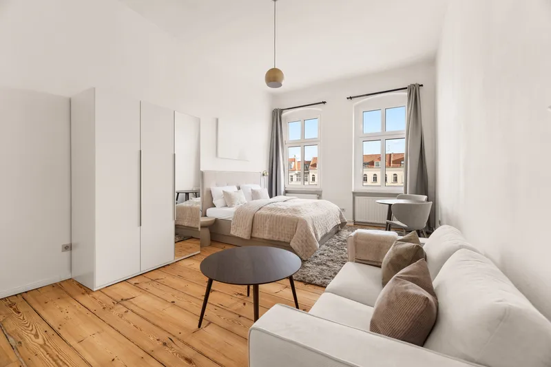 Helles Zimmer in moderner 5-Zimmer-Wohnung in Friedrichshain - voll möbliert — photo 1